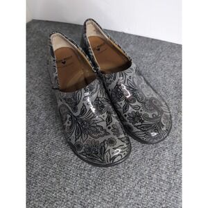 Nurse Mates Pillow Top Bryar Slip On Clogs Paisley Women's Size 9W Wide No Slip